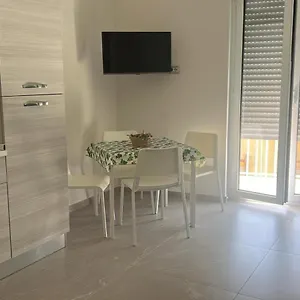 Alysia House , Napoli Italia